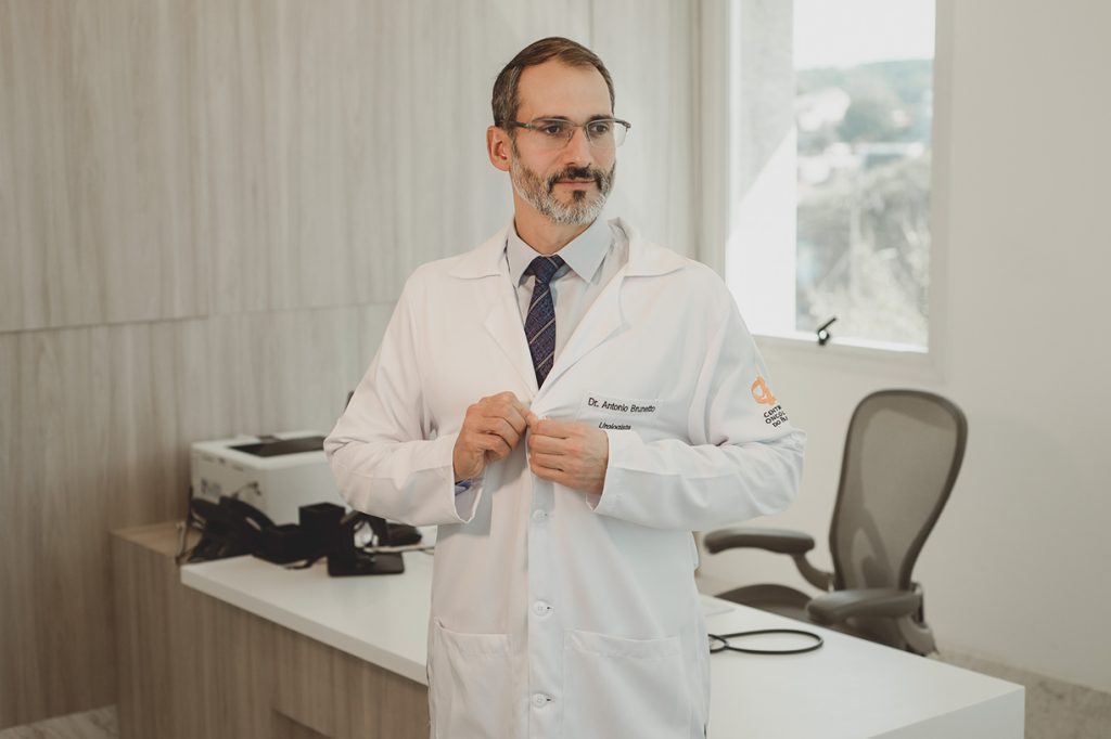 Cirurgia Robótica em Almirante Tamandaré: padrão ouro para tratamento do Câncer de Próstata 1 Cirurgia Robótica em Almirante Tamandaré: padrão ouro para tratamento do Câncer de Próstata